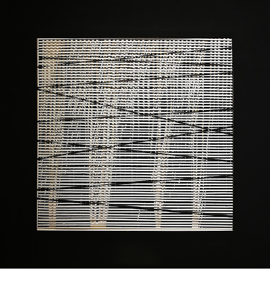 Vera Bonsen: Papierarbeiten Schwarz-Weiß