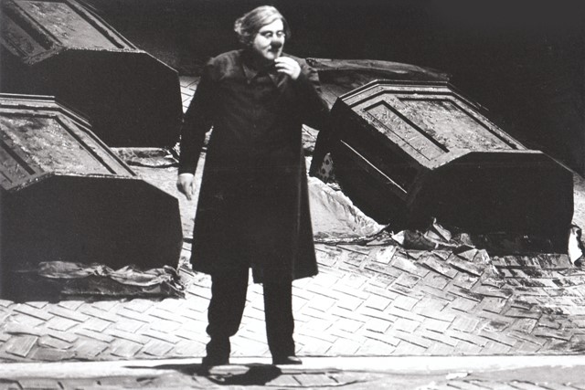 Vera Bonsen: Theater - Eduard auf dem Seil